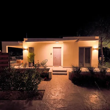 别墅 4 Roses Pool *