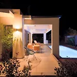 Vila 4 Roses Pool