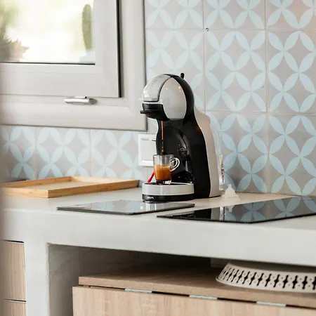 4 Roses Pool Villa *