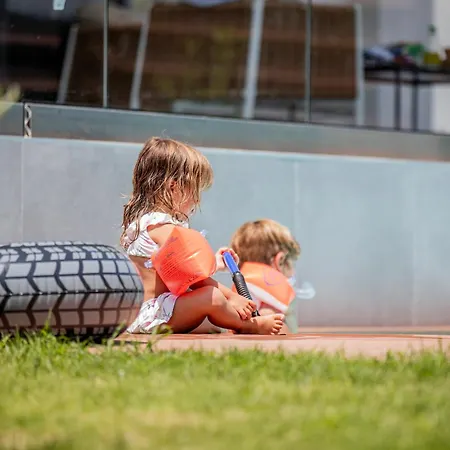 Villa 4 Roses Pool *