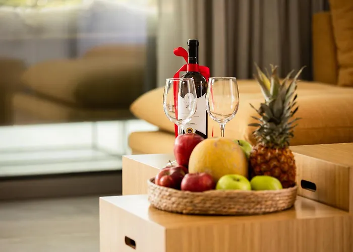 4 Roses Pool Villa *