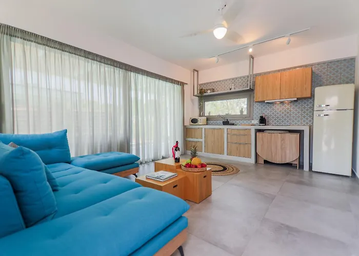 4 Roses Pool * Litóchoron